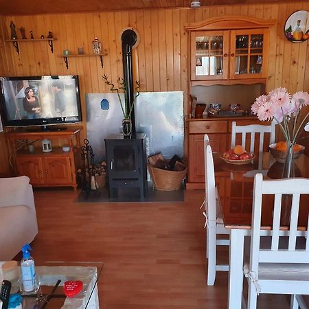 Cabana De Madera Especial Y Acogedora Cardenete Екстер'єр фото