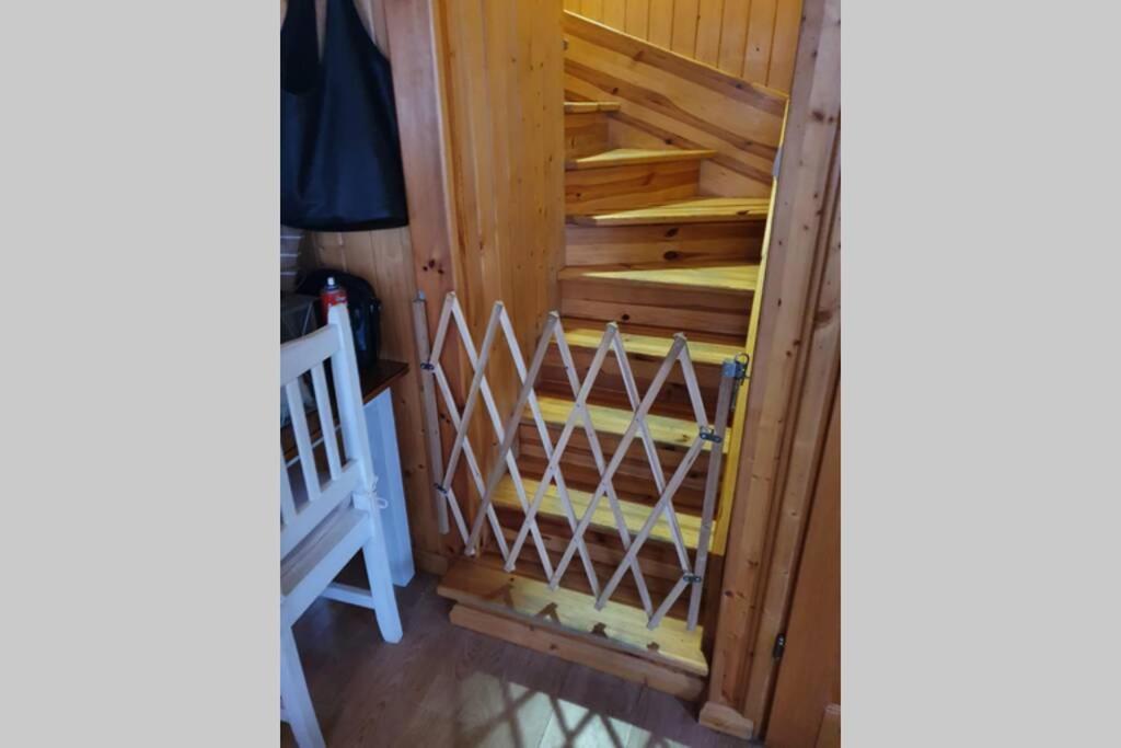 Cabana De Madera Especial Y Acogedora Cardenete Екстер'єр фото