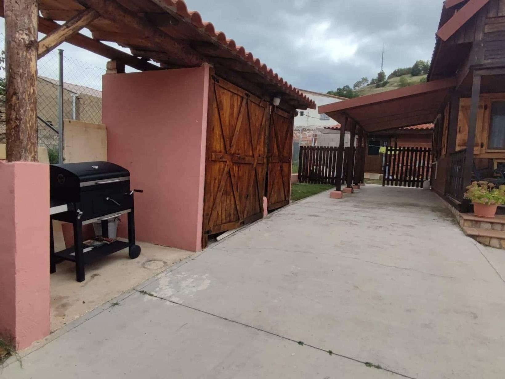 Cabana De Madera Especial Y Acogedora Cardenete Номер фото