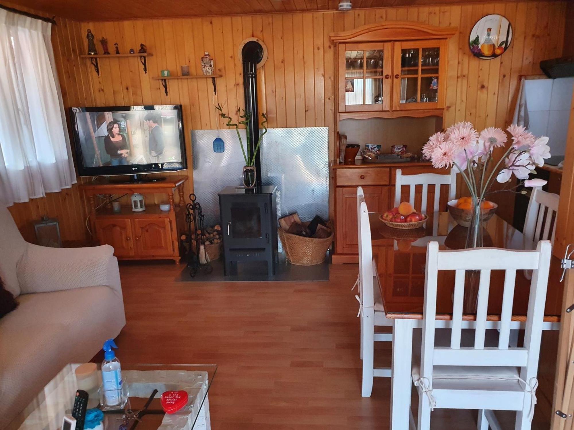 Cabana De Madera Especial Y Acogedora Cardenete Екстер'єр фото